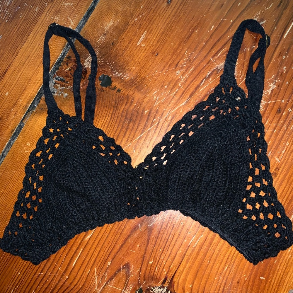 Beach riot top
